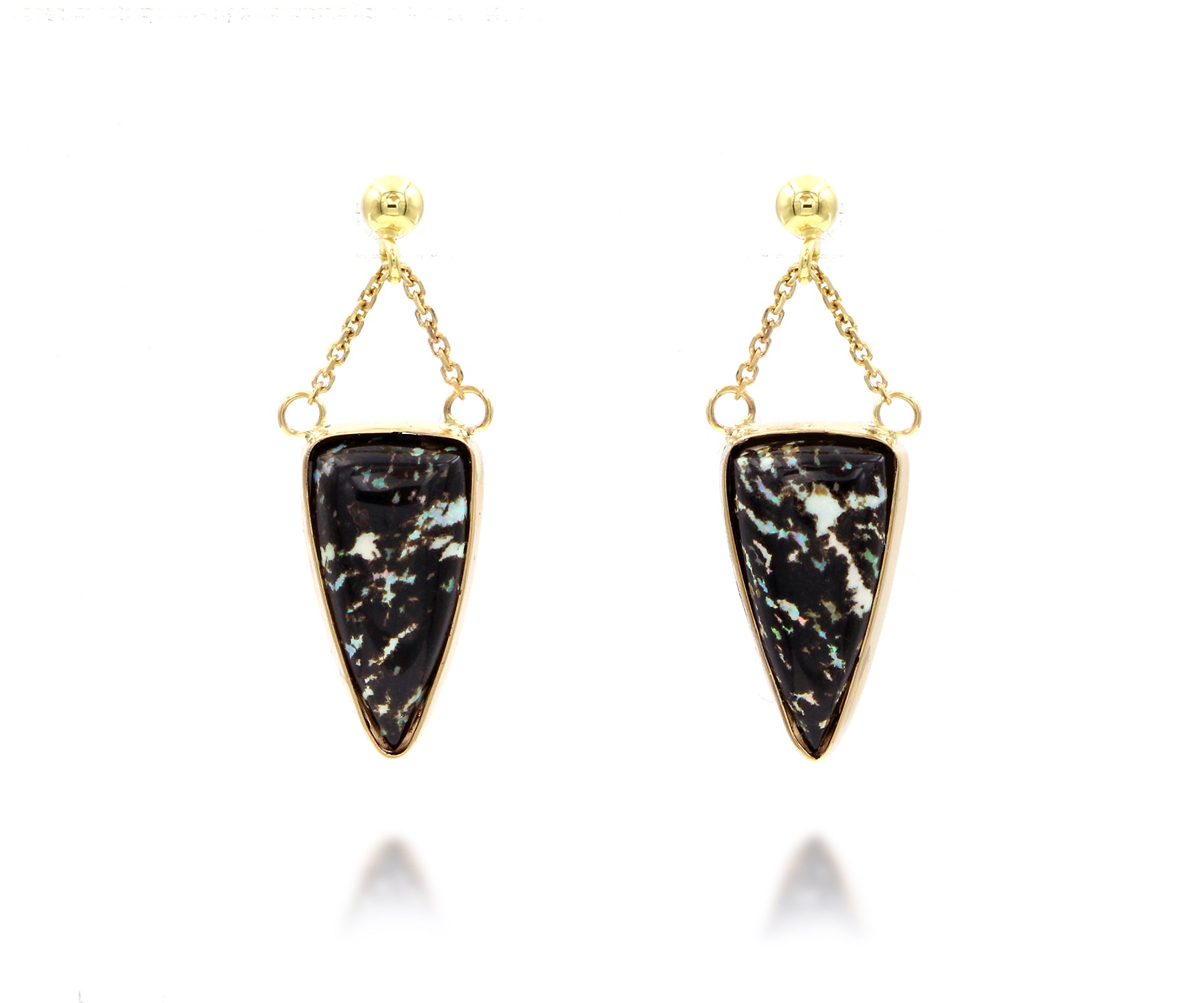 Conjunto de joyas con cadena de oro, ópalo y triángulos de leopardo