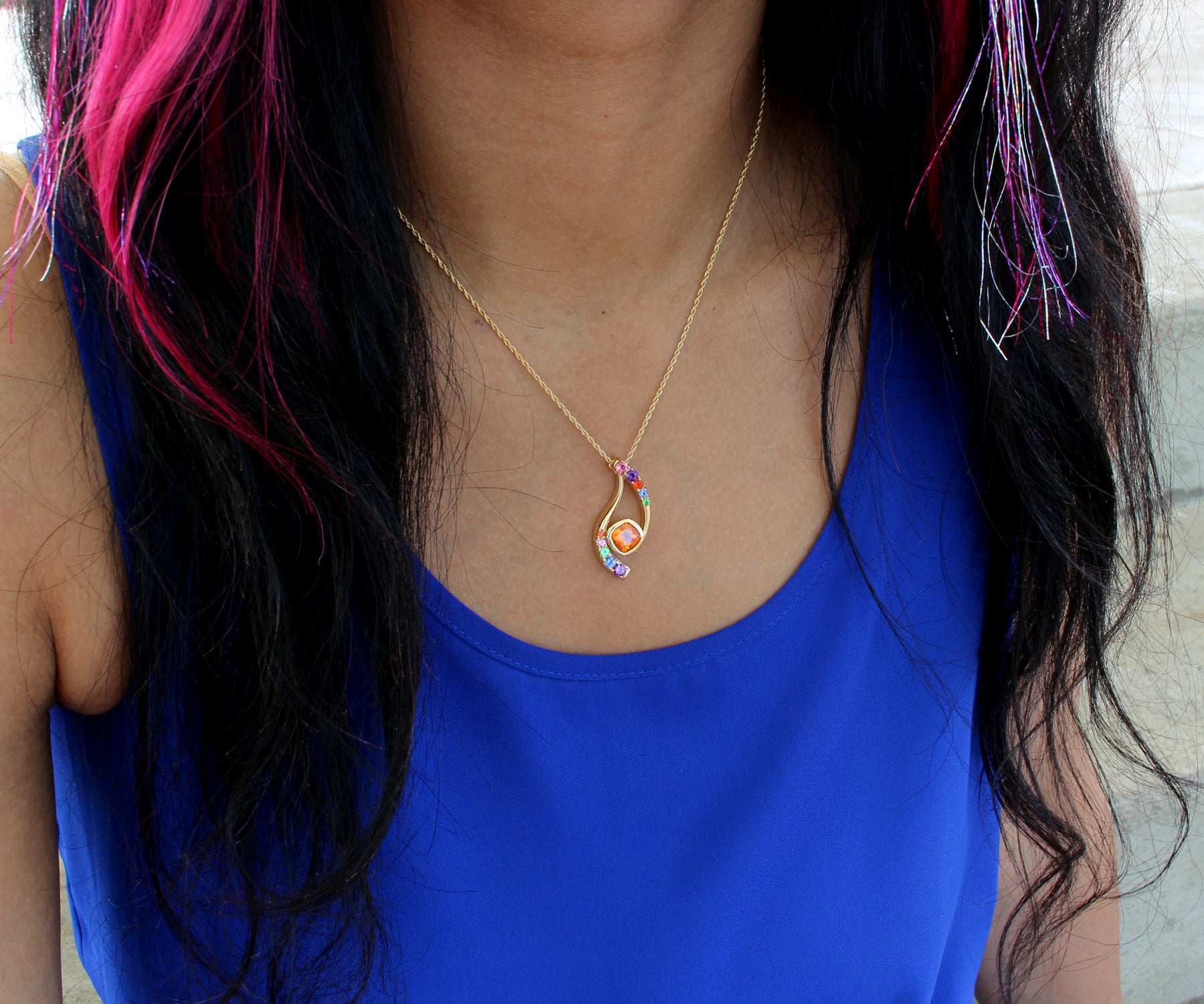Curved Rainbow Orange Sapphire Gold Necklace