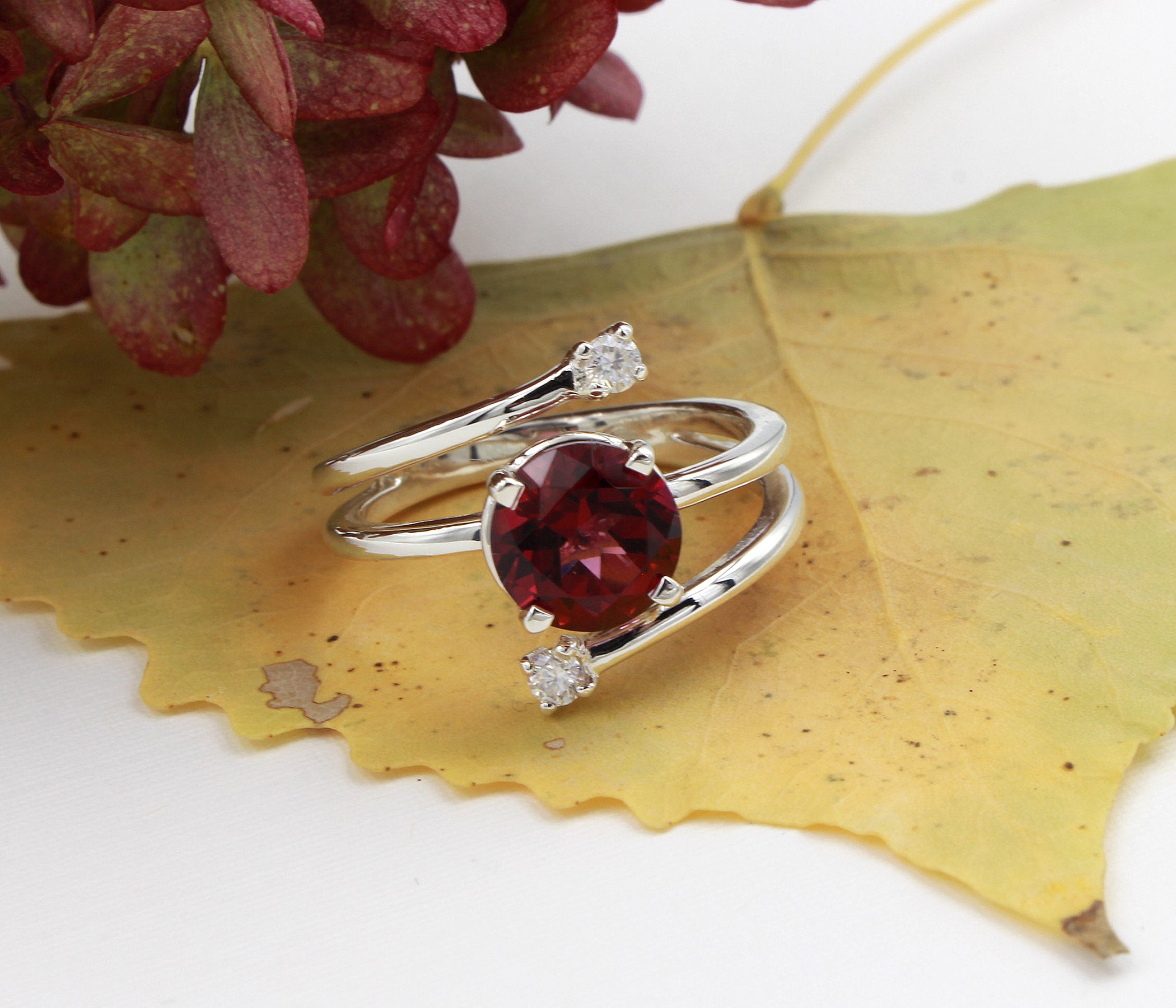 Spiral Red Topaz Moissanite Ring