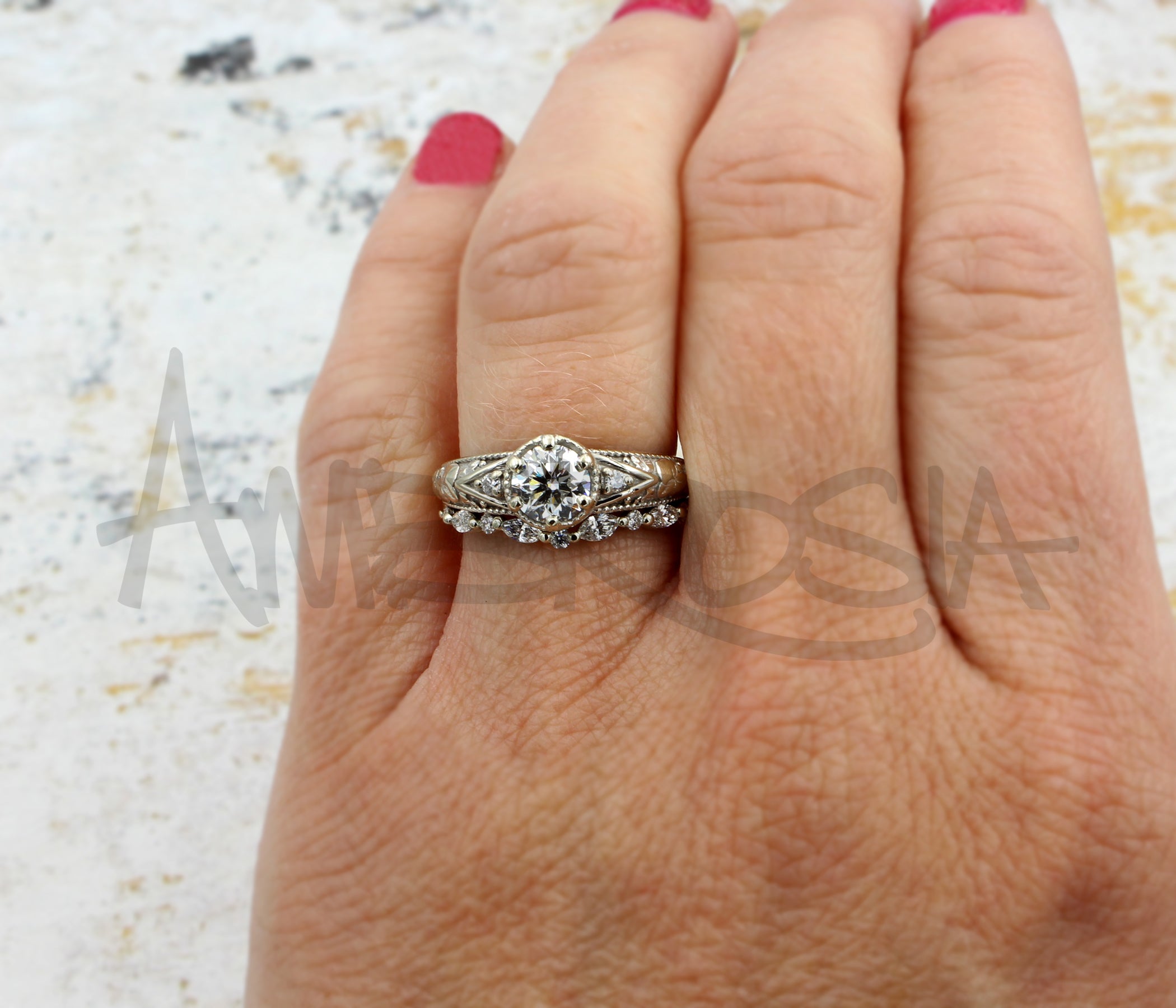 Vintage Floral Filigree Engraved Wedding Ring Set