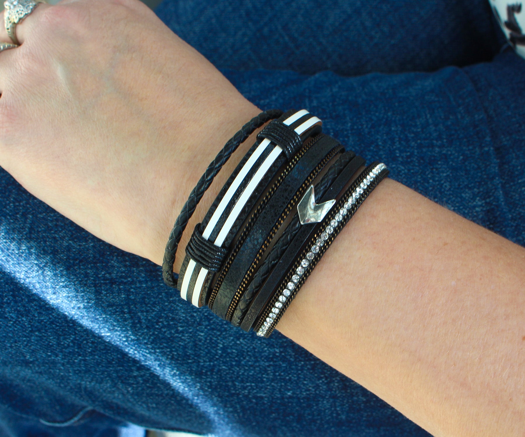 Chevron Arrow Multirow Black Leather Bracelet