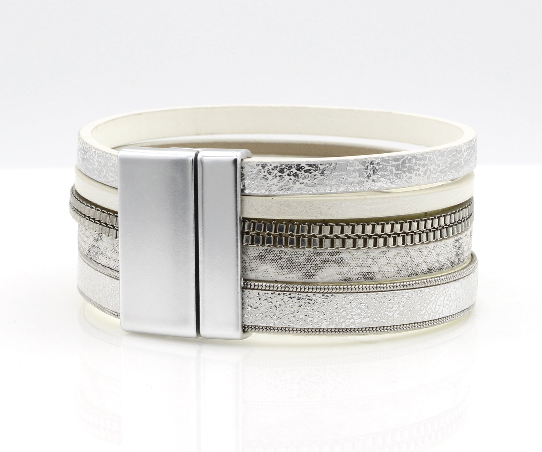 Casual Chains Matte White Bracelet