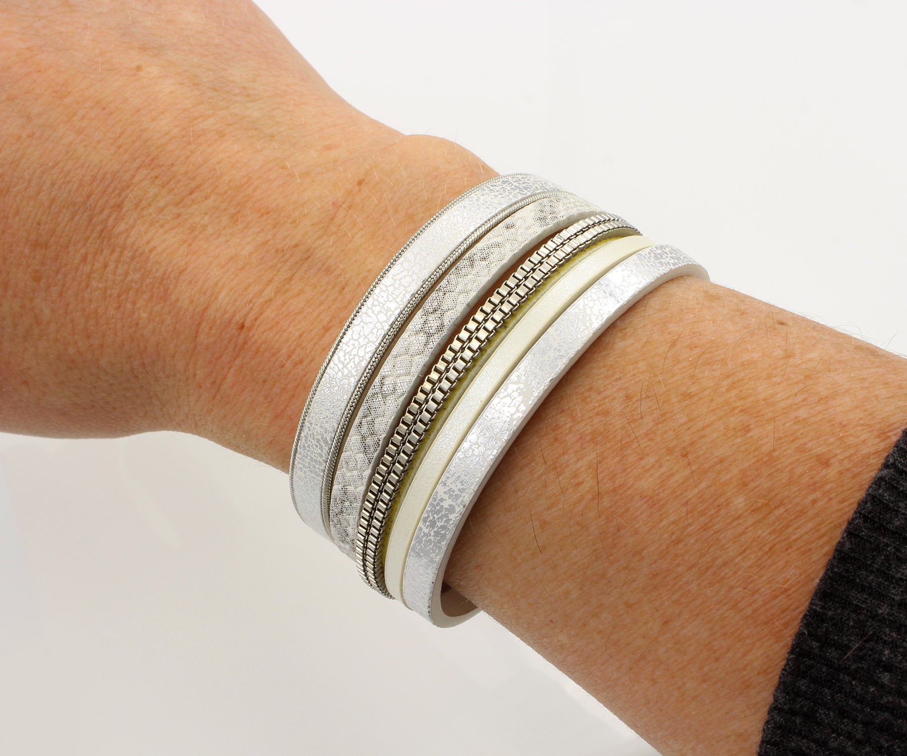 Casual Chains Matte White Bracelet