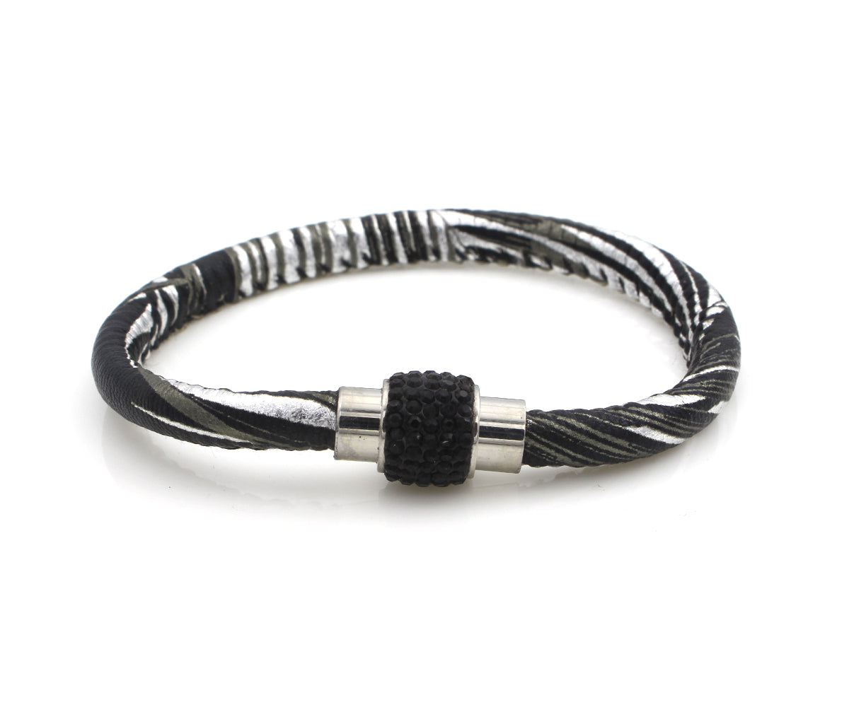 Sparkling Metallic Black Leather Single Bracelet