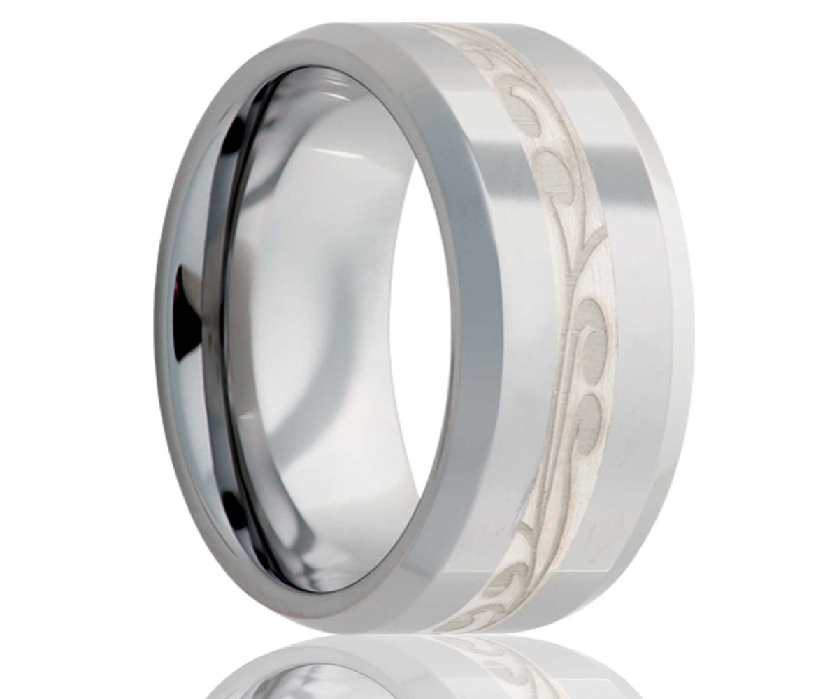 Anillo con incrustaciones de espiral grabadas en plata de cobalto