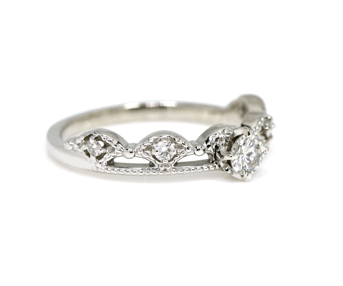 Dainty Vintage Crown Diamond Ring