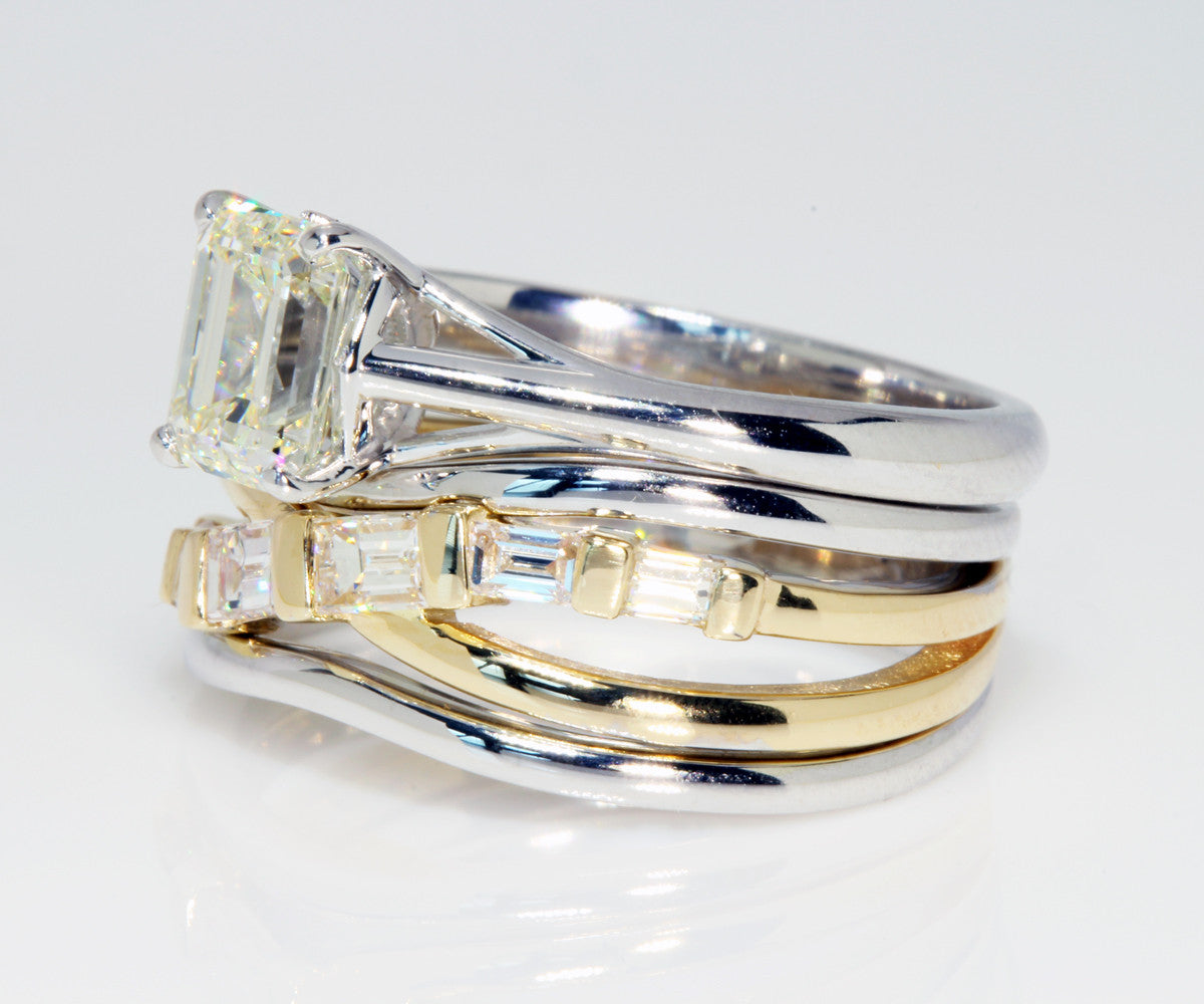 Contemporary Emerald Diamond Wedding Ring Set