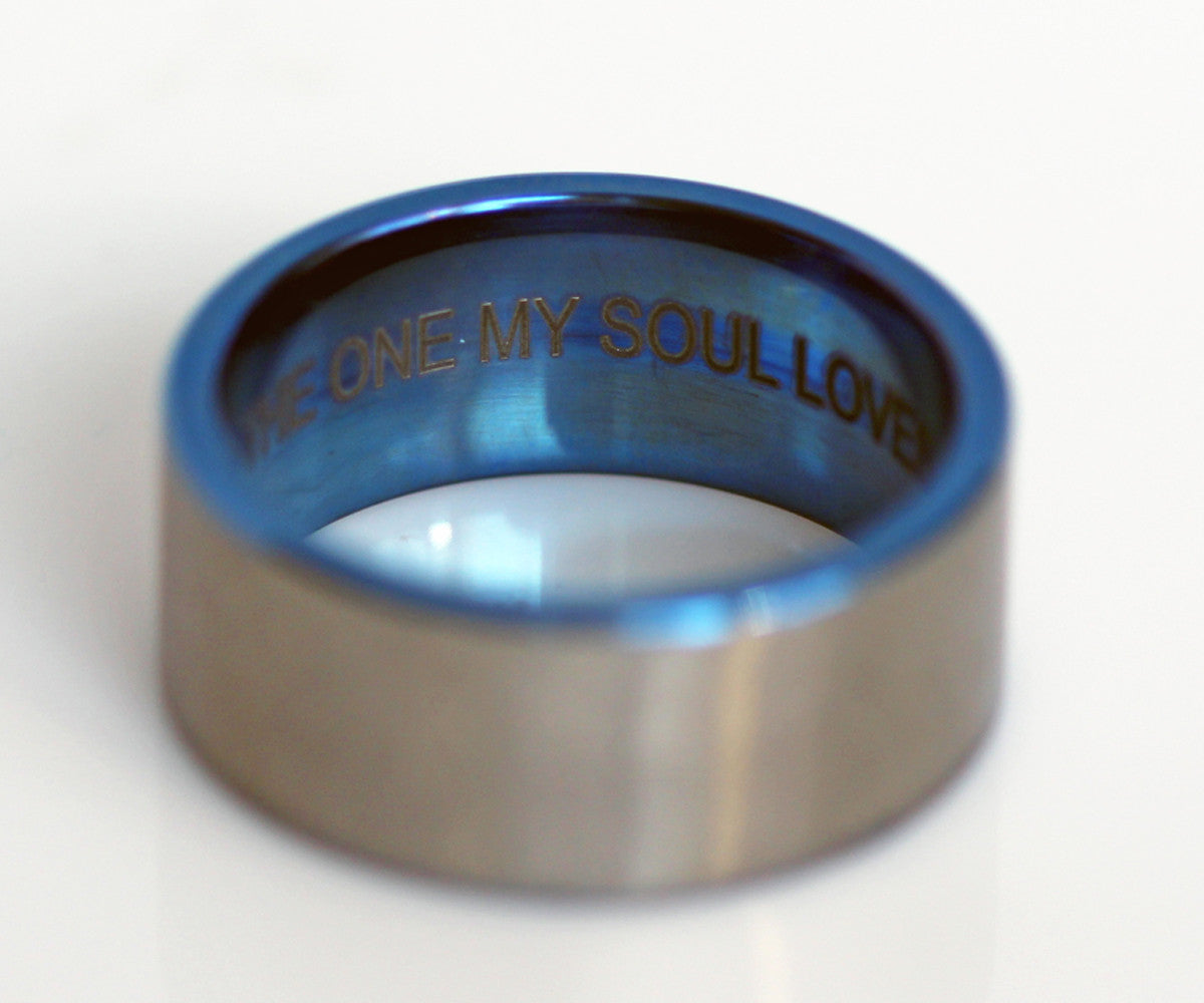Anillo personalizado con mensaje grabado