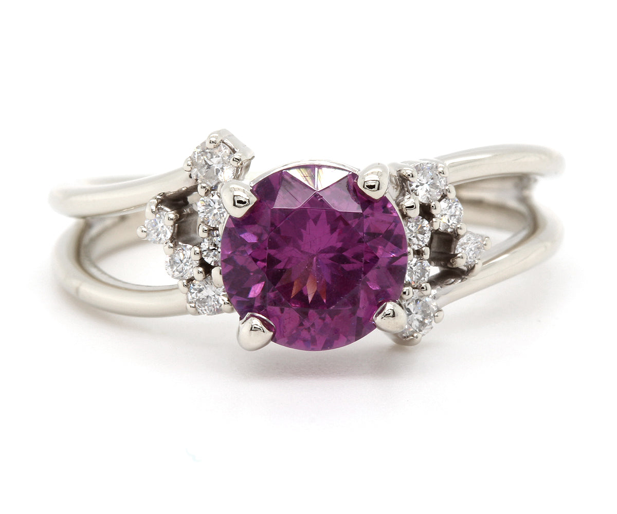 Rare Pyrope Garnet and Diamond Modern Ring