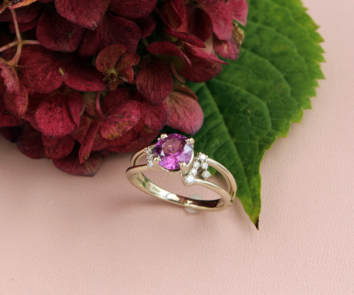 Rare Pyrope Garnet and Diamond Modern Ring