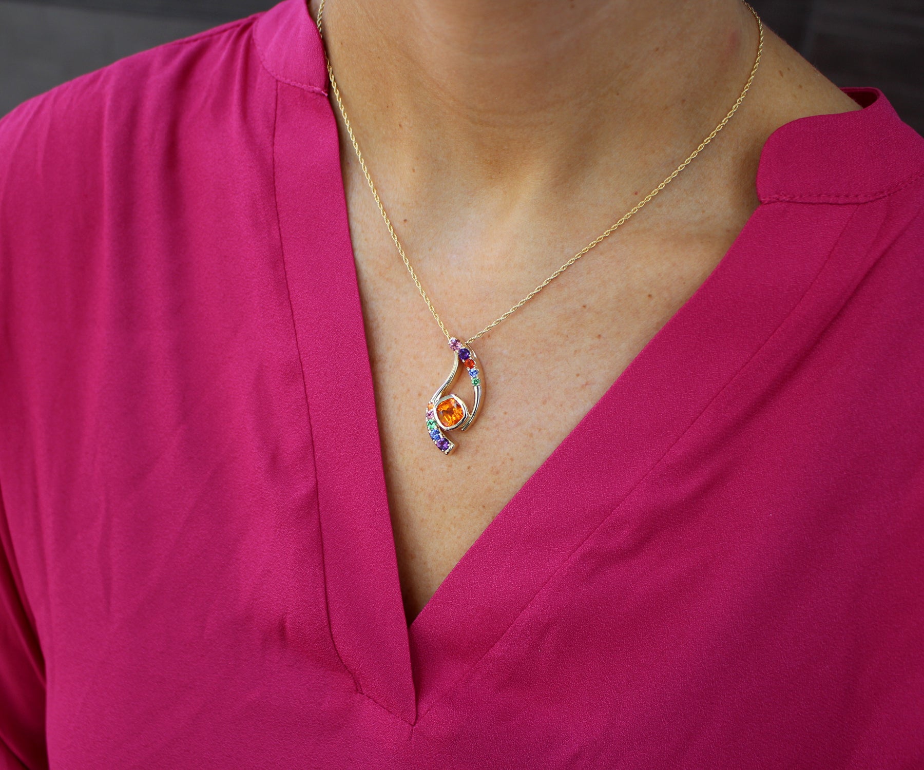 Curved Rainbow Orange Sapphire Gold Necklace