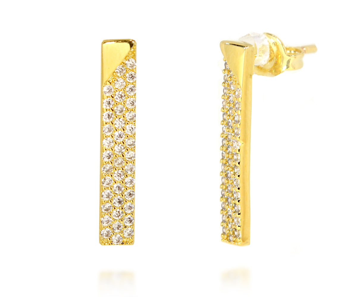 Pendientes de oro con barra fina y cristales pavé