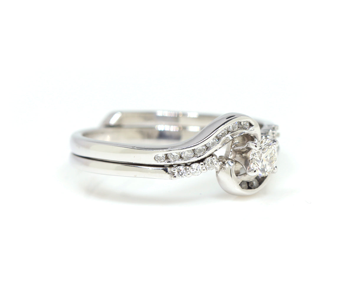 Curved Twist Diamond Channel Wedding Ring