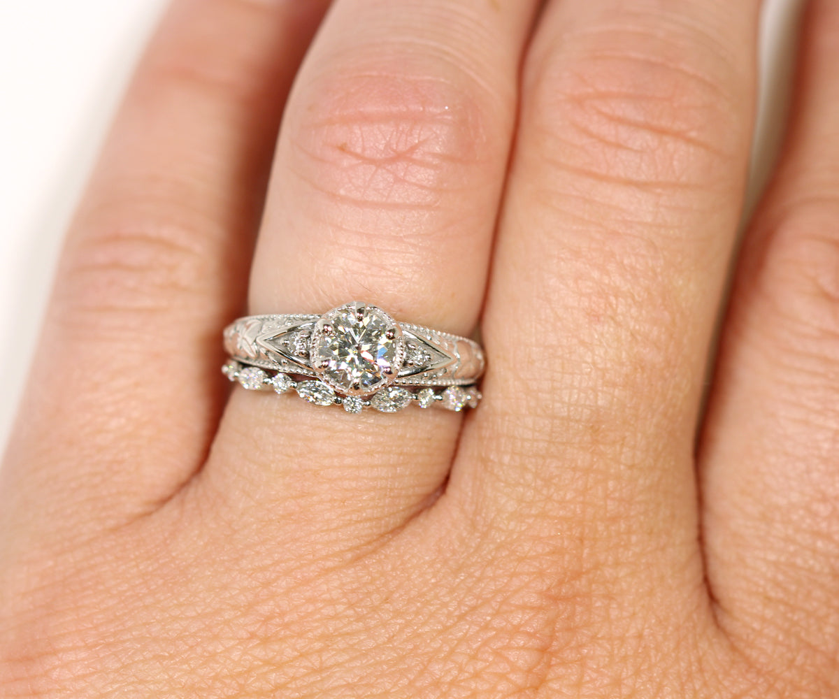 Vintage Floral Filigree Engraved Wedding Ring Set
