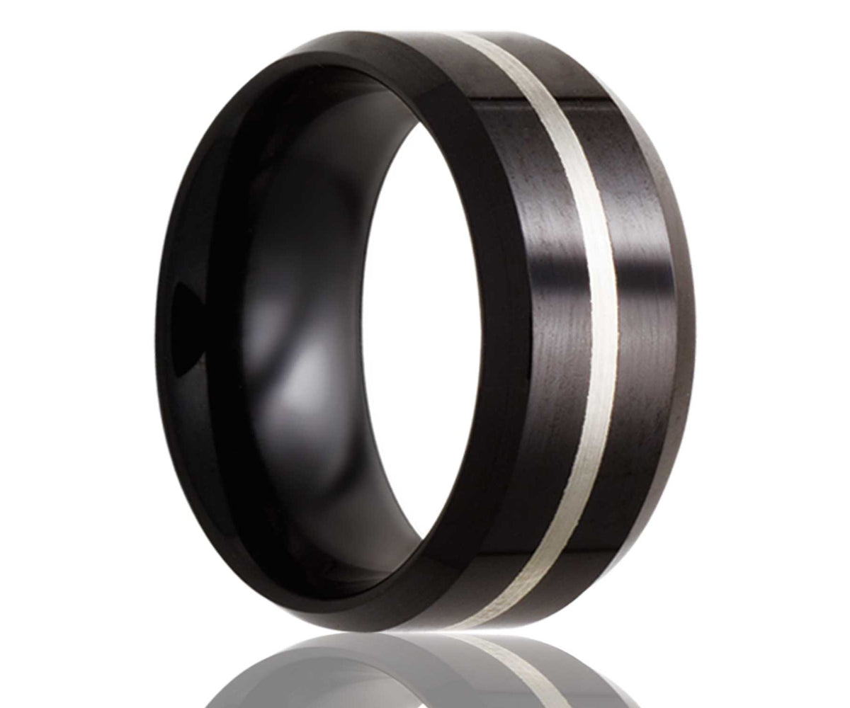 Anillo de cerámica con incrustaciones de plata y borde biselado negro