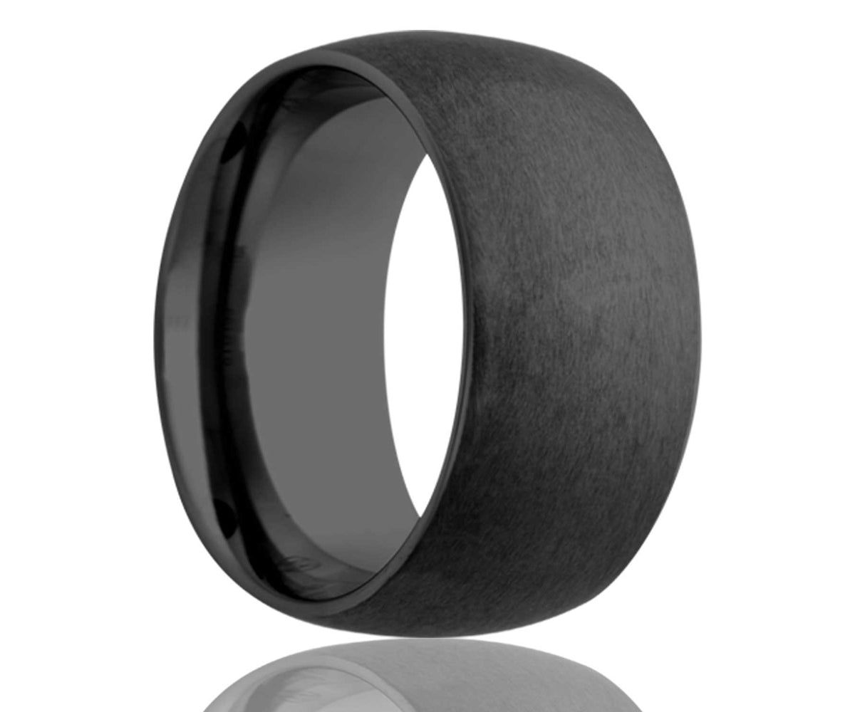 Anillo de cerámica con cúpula de satén negro