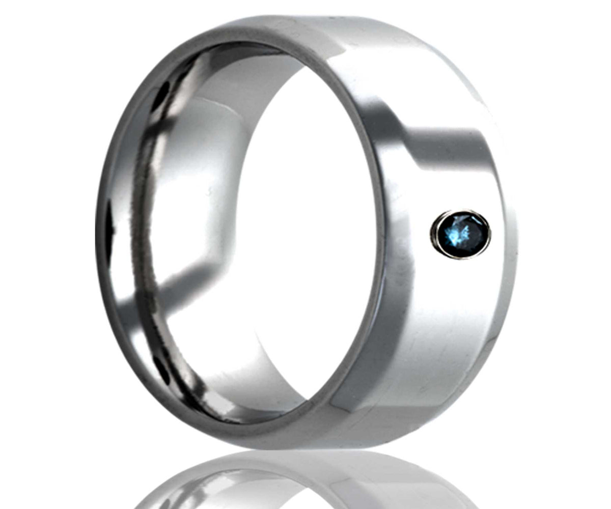 Anillo con borde biselado y diamante azul cobalto