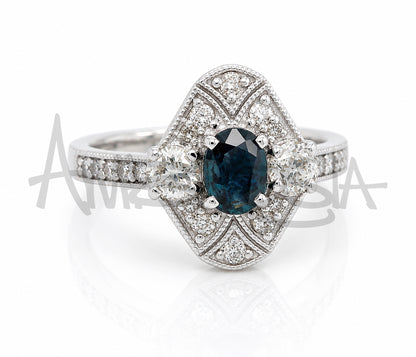 Anillo de oro con diamantes y forma de pera asimétrica moderna