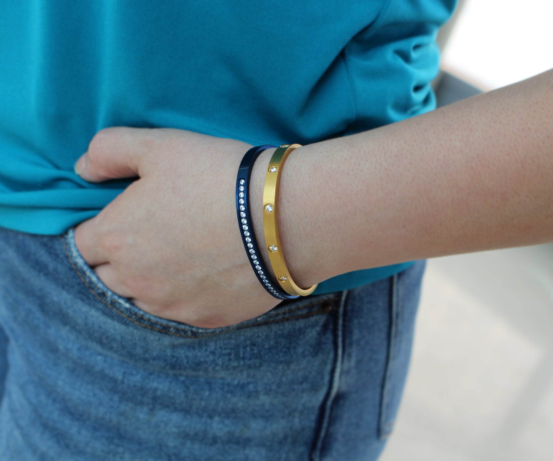 Star Bangle Narrow Gold Bracelet