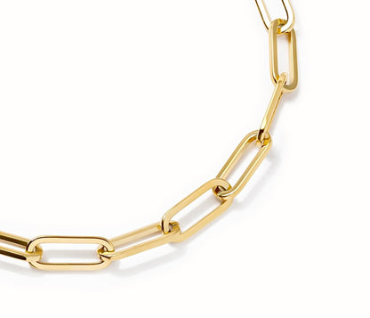 Pulsera de oro con eslabones ligeros y clip de papel