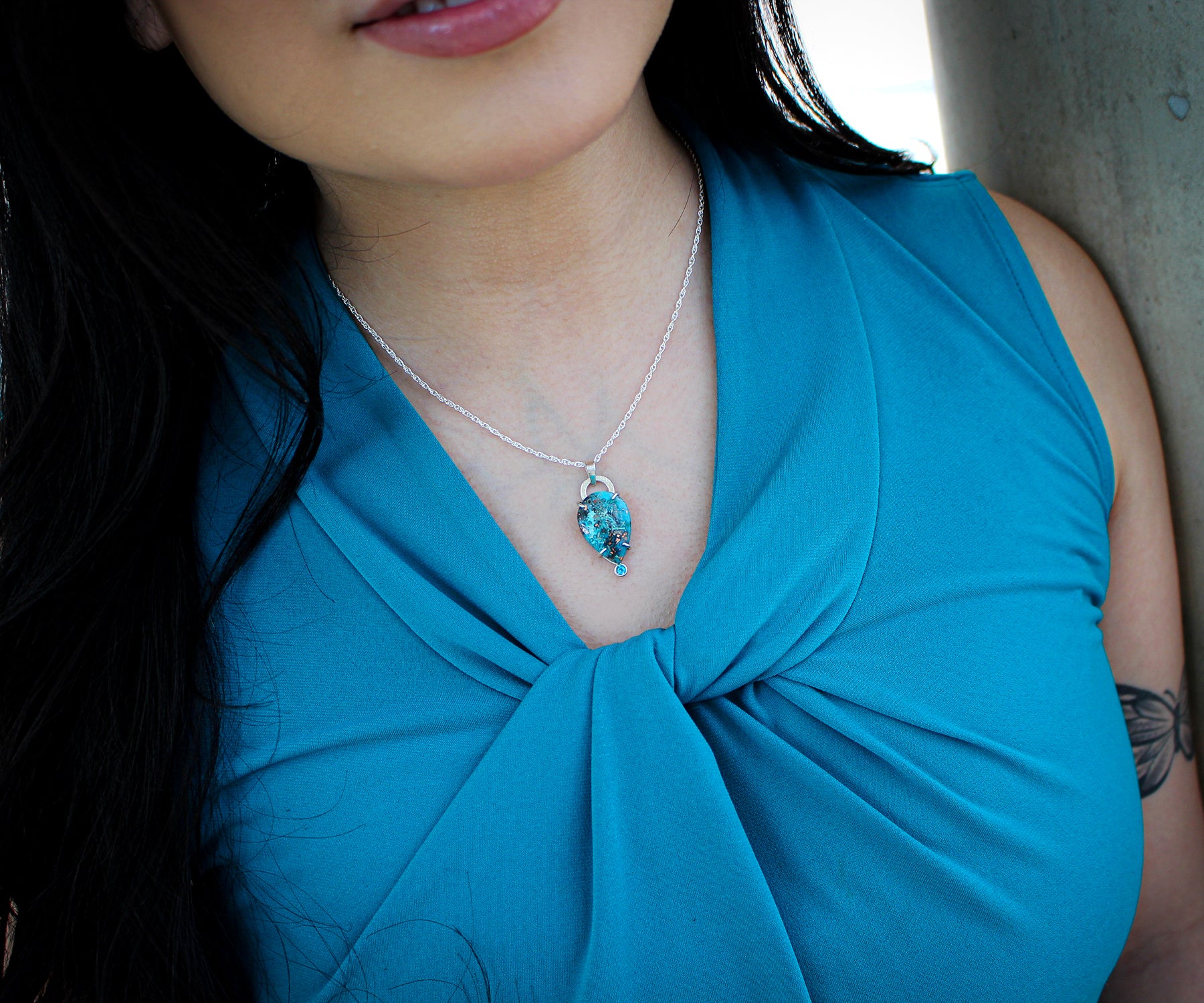 Collar rectangular de plata con crisocola