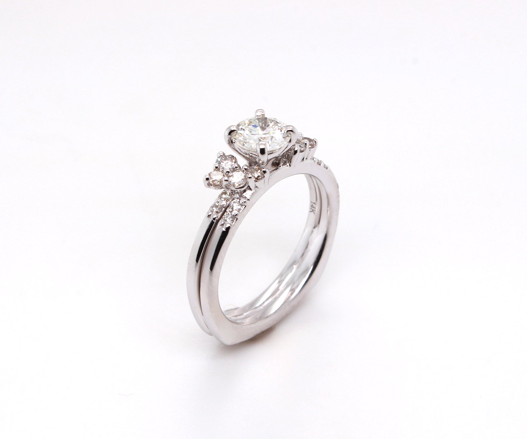 Interlocking Floral Cluster Wedding Ring