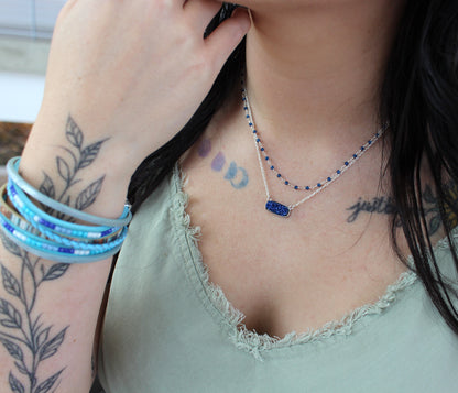 Collar de druza azul y oro, rectángulo mediano