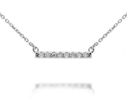 Collar sencillo de oro con barra de diamantes