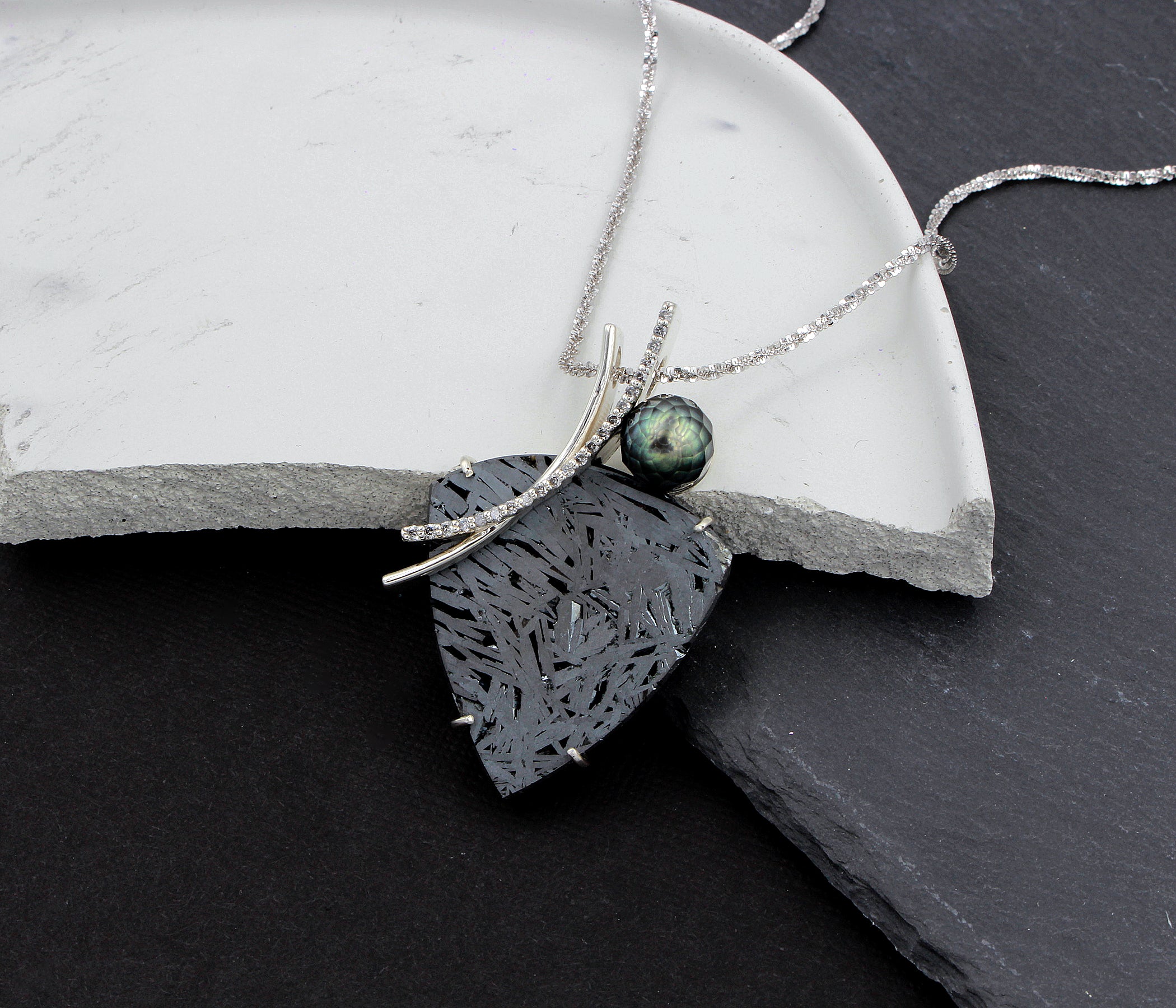 Double Curve Meteorite Pearl Diamond Necklace