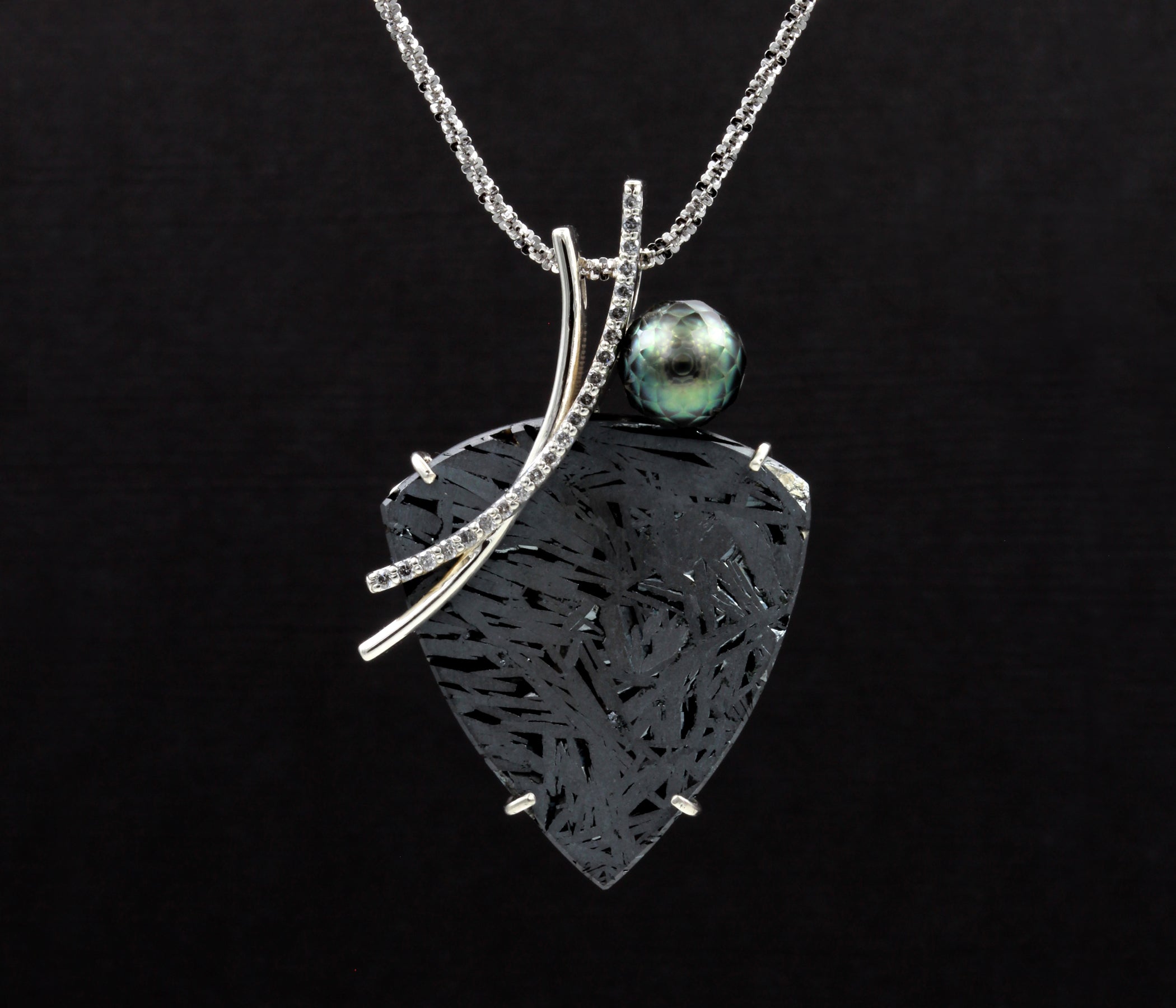 Double Curve Meteorite Pearl Diamond Necklace