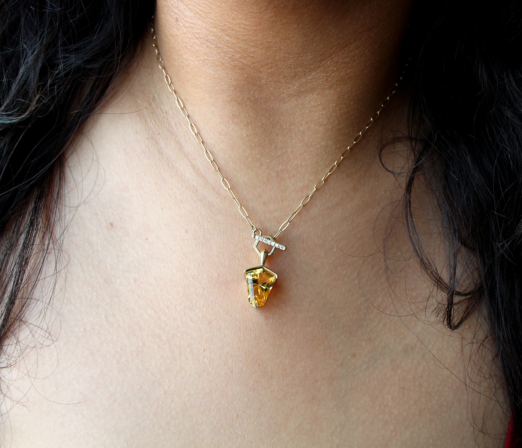 Golden Beryl Diamond Toggle Gold Necklace