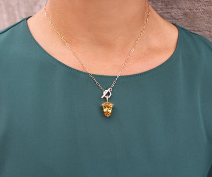 Collar dorado con diamantes y berilo dorado