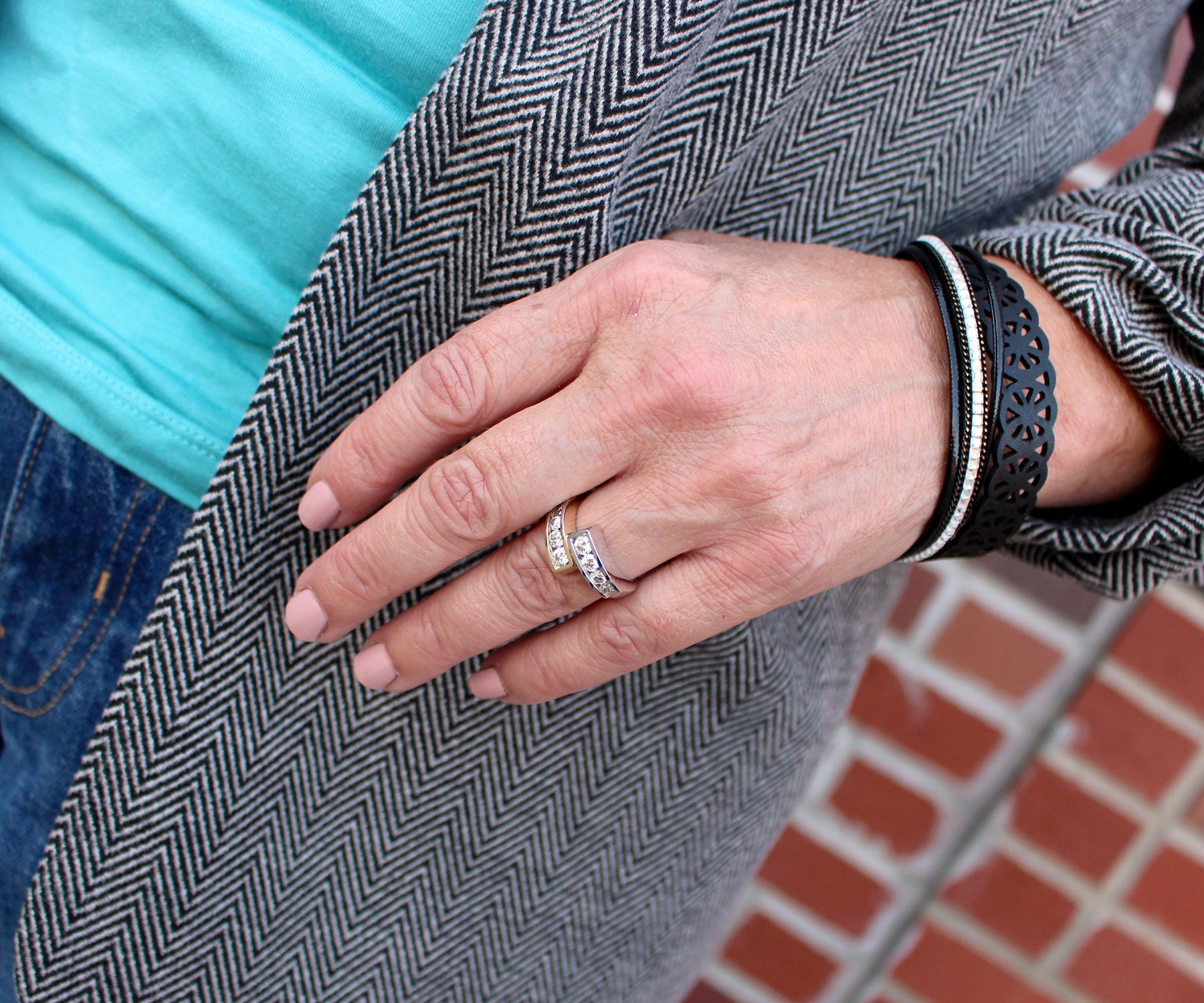 Modern Two Tone Twist Diamond Ring