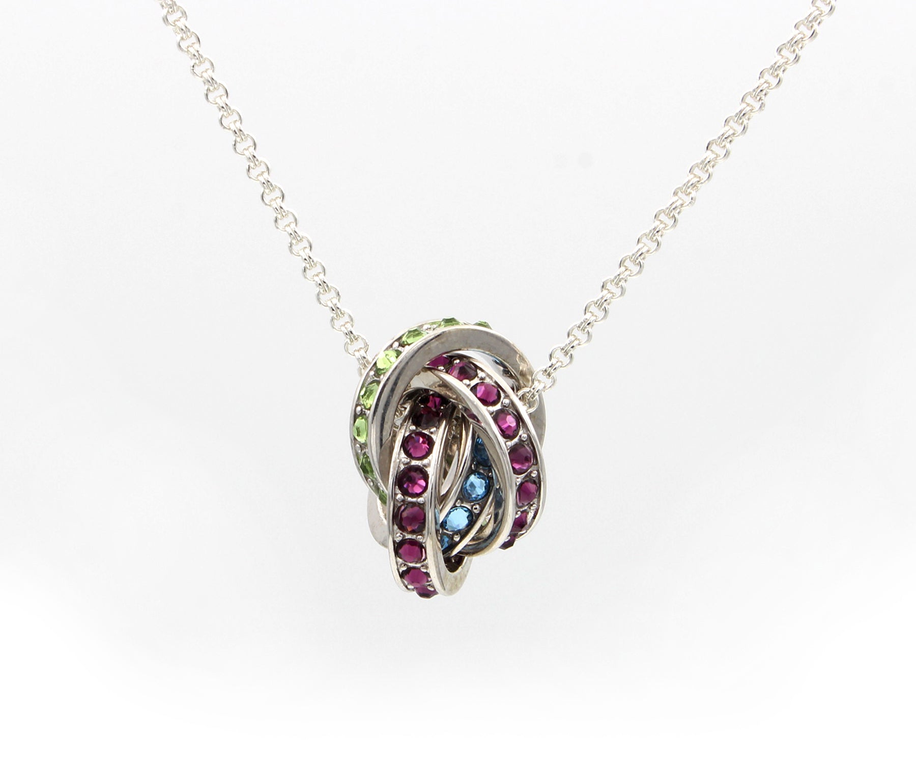 Collar de plata entrelazado con 4 piedras natales para madre