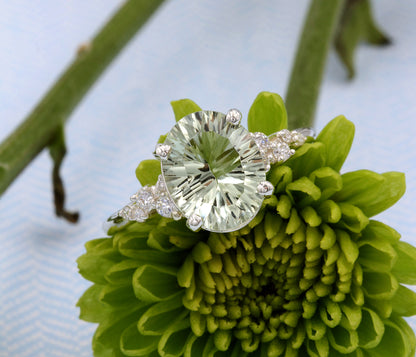 Starburst Green Amethyst Staggered Diamond Ring