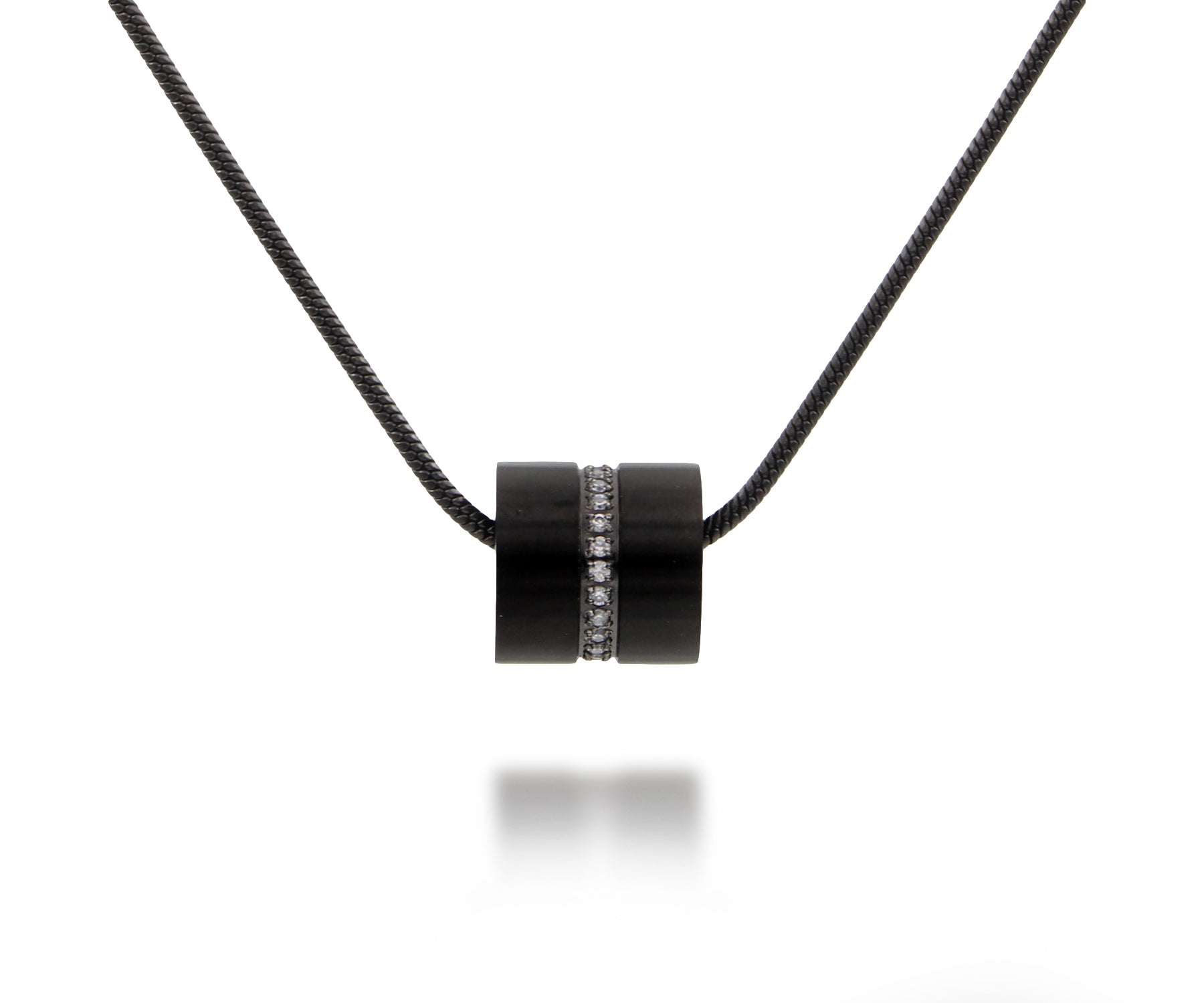 Collar de acero negro con forma de barril brillante