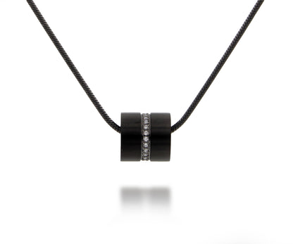 Collar de acero negro con forma de barril brillante