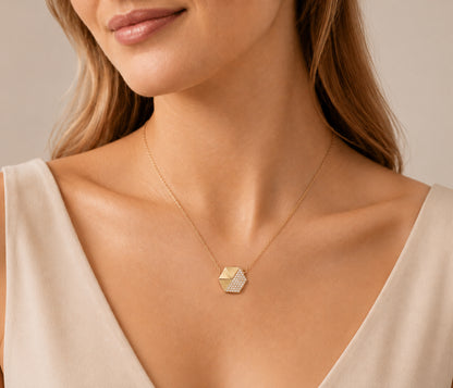 Collar de cristales pavé hexagonales