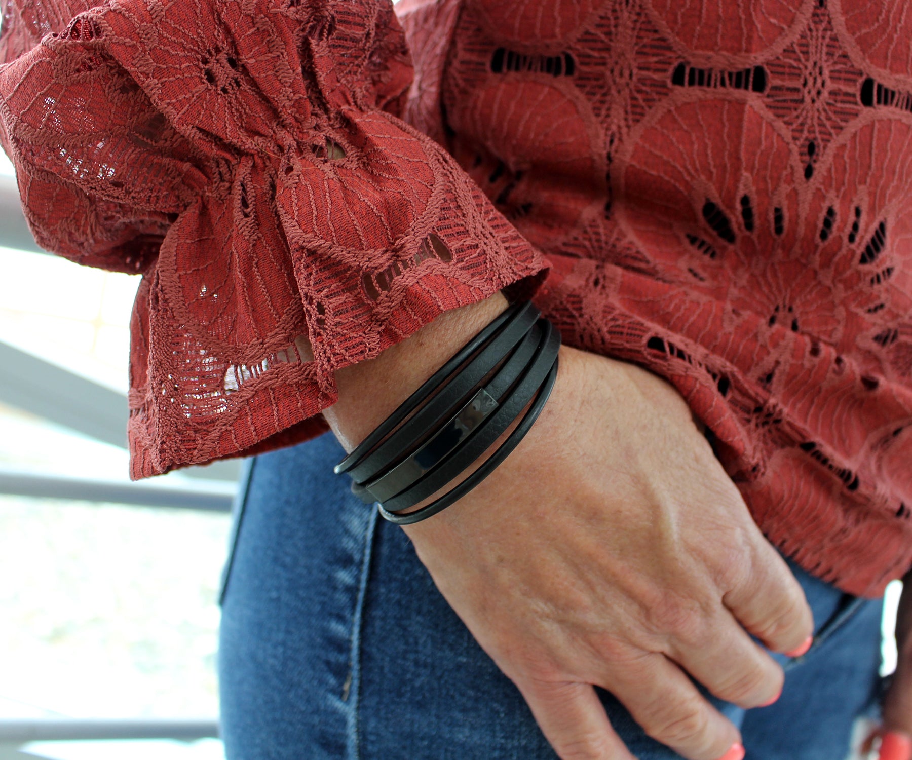 Black Multirow Bar Leather Bracelet