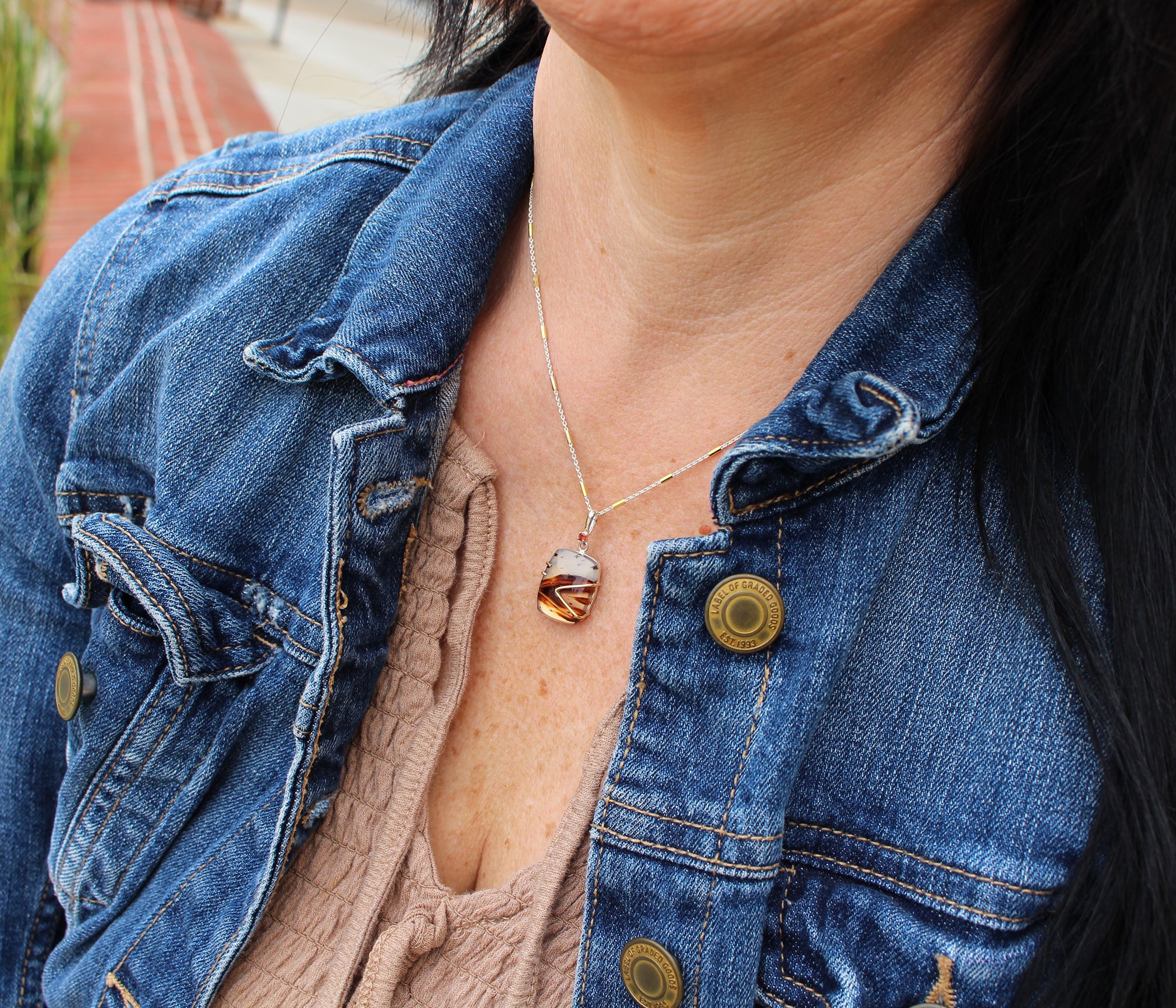Small Montana Agate Gold Necklace