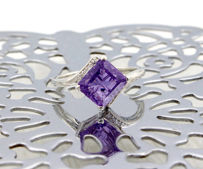 Anillo de trillón de amatista rosa tejido