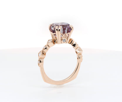 Anillo de oro rosa con diamantes y amatista rosa Starburst