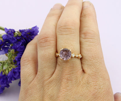 Anillo de oro rosa con diamantes y amatista rosa Starburst