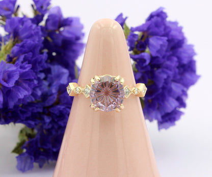 Anillo de oro rosa con diamantes y amatista rosa Starburst