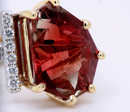 Anillo Art Déco dorado con halo de ágata musgosa y hexágono
