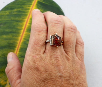 Geometric Sunstone Offset Diamond Bar Ring