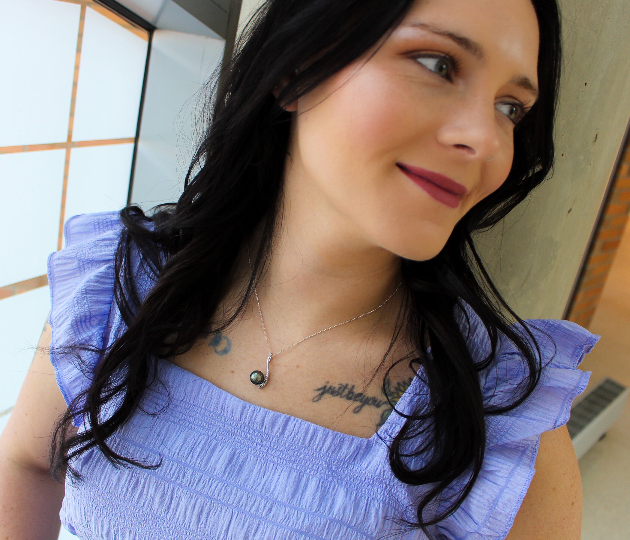 Tahitian Pearl Gray Diamond Curved Necklace