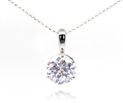 Collar solitario de topacio blanco brillante