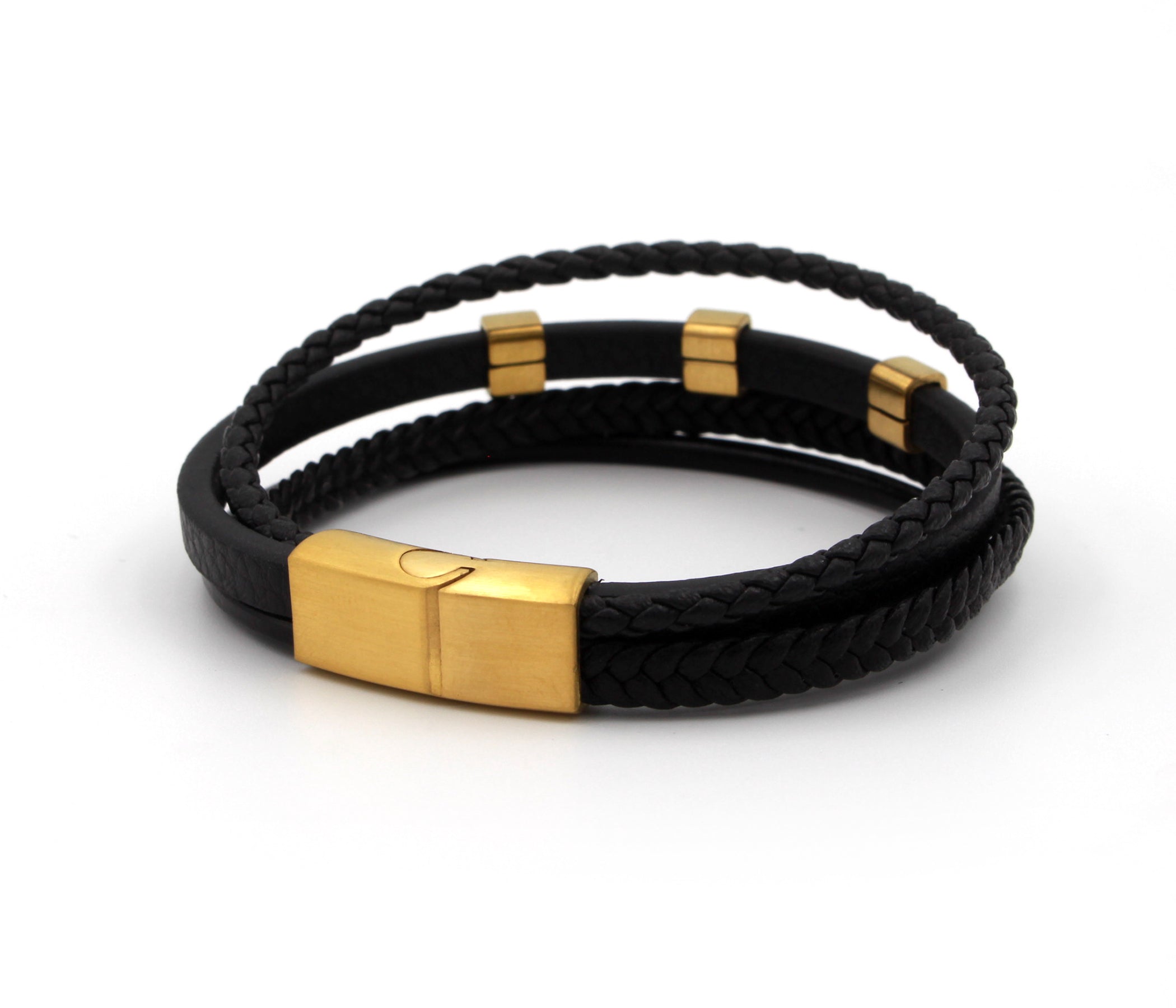 Pulsera de cuero con barra negra