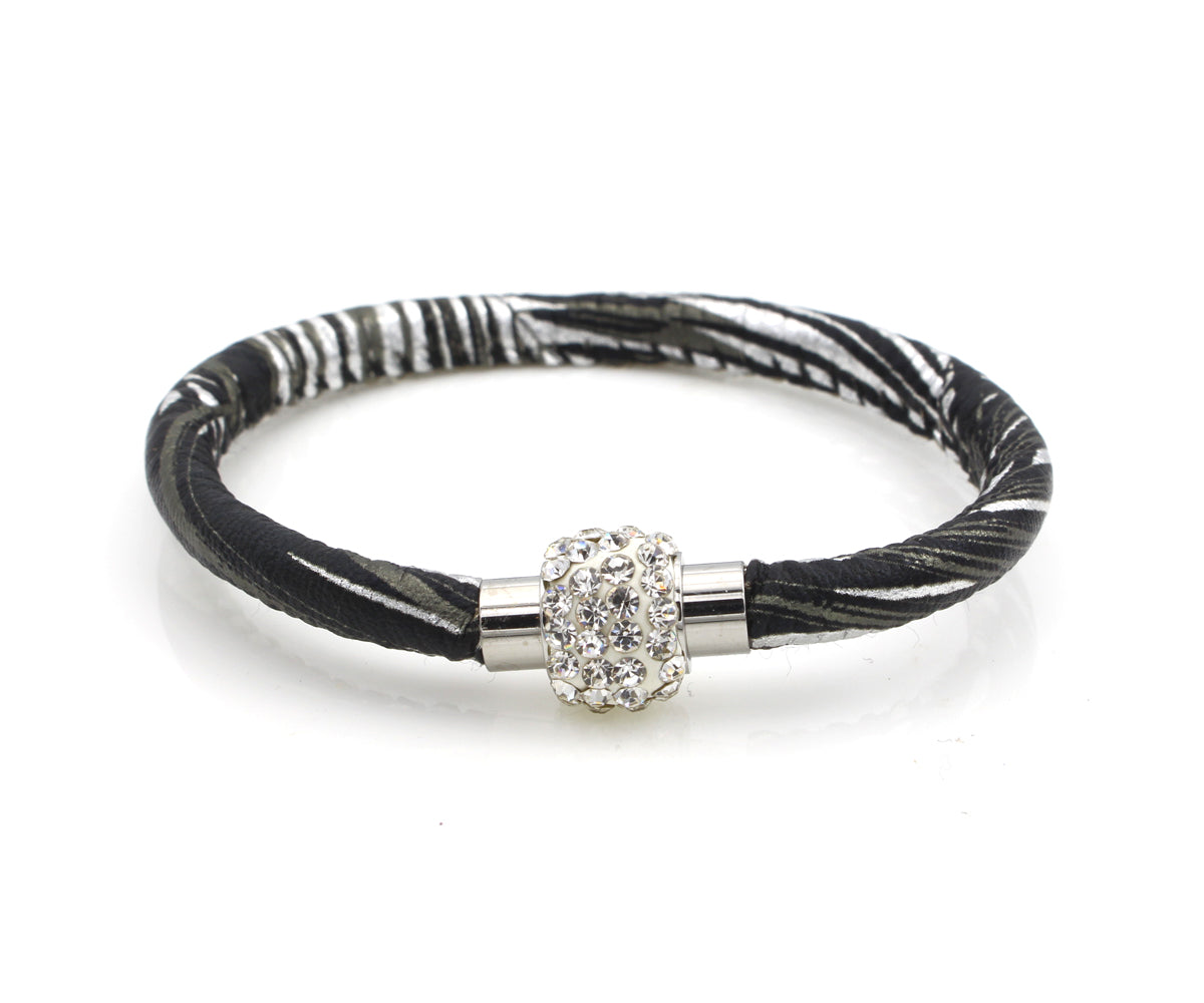 Sparkling Black Metallic Leather Single Bracelet